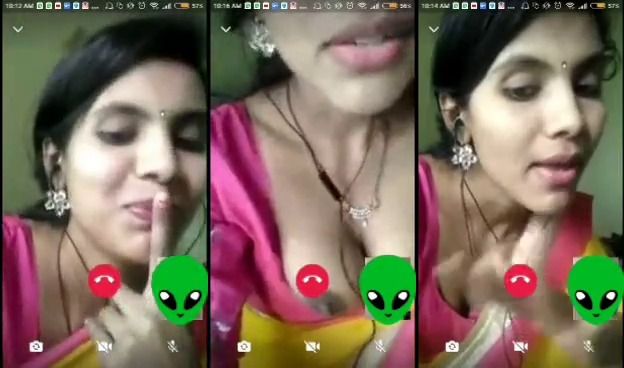 Beautiful indian ladki showing boobs video call